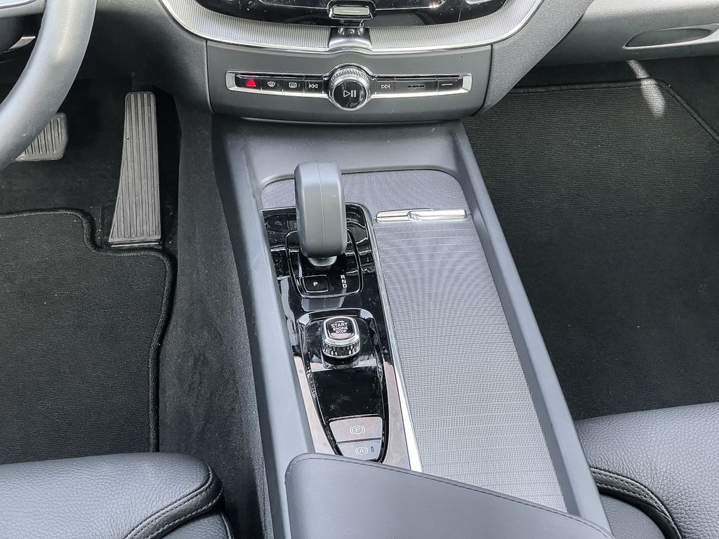 Volvo XC60 2024