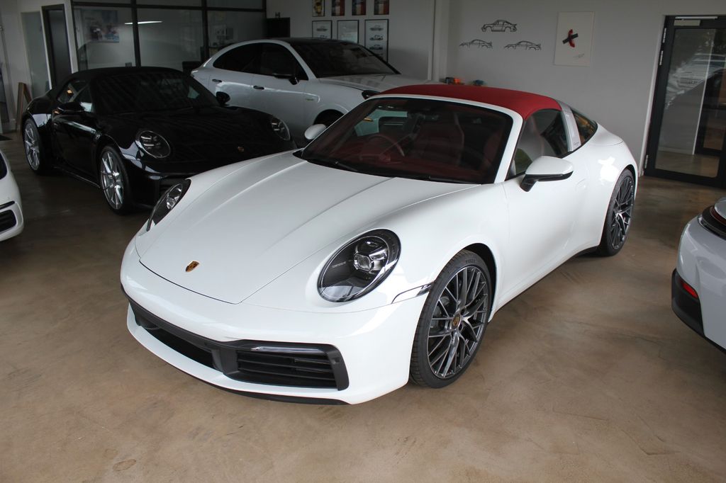 Porsche 992 2025