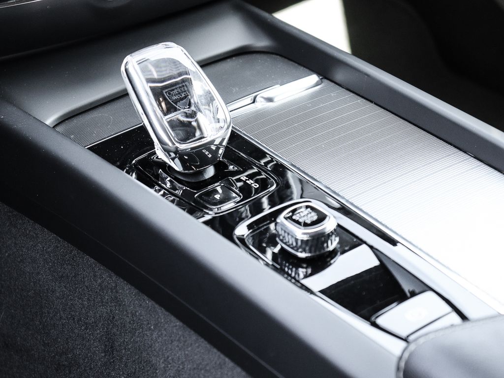 Volvo V60 Cross Country 2023