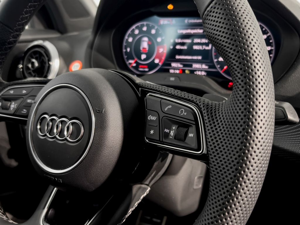 Audi SQ2 2023