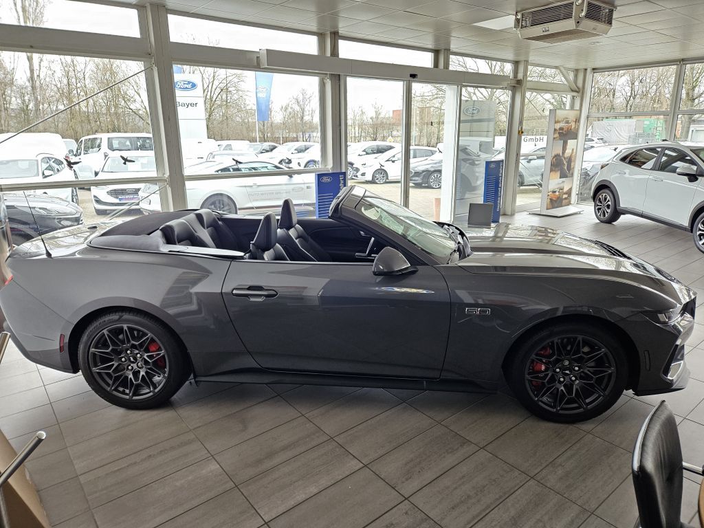 Ford Mustang 2024