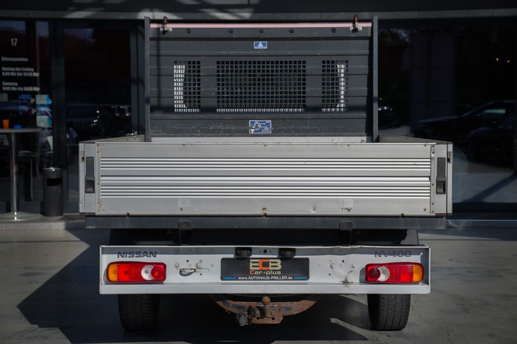 Nissan NV400 2016