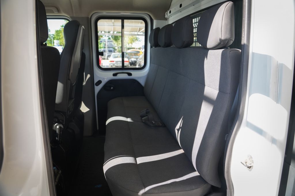Nissan NV400 2016