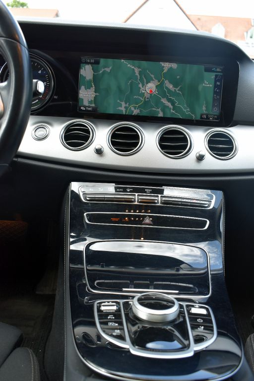 Mercedes-Benz E 300 2019