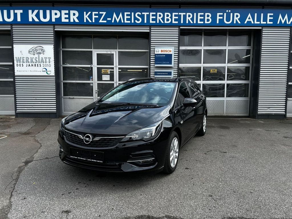 Opel Astra 2022