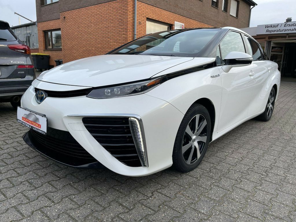 Toyota Mirai 2016