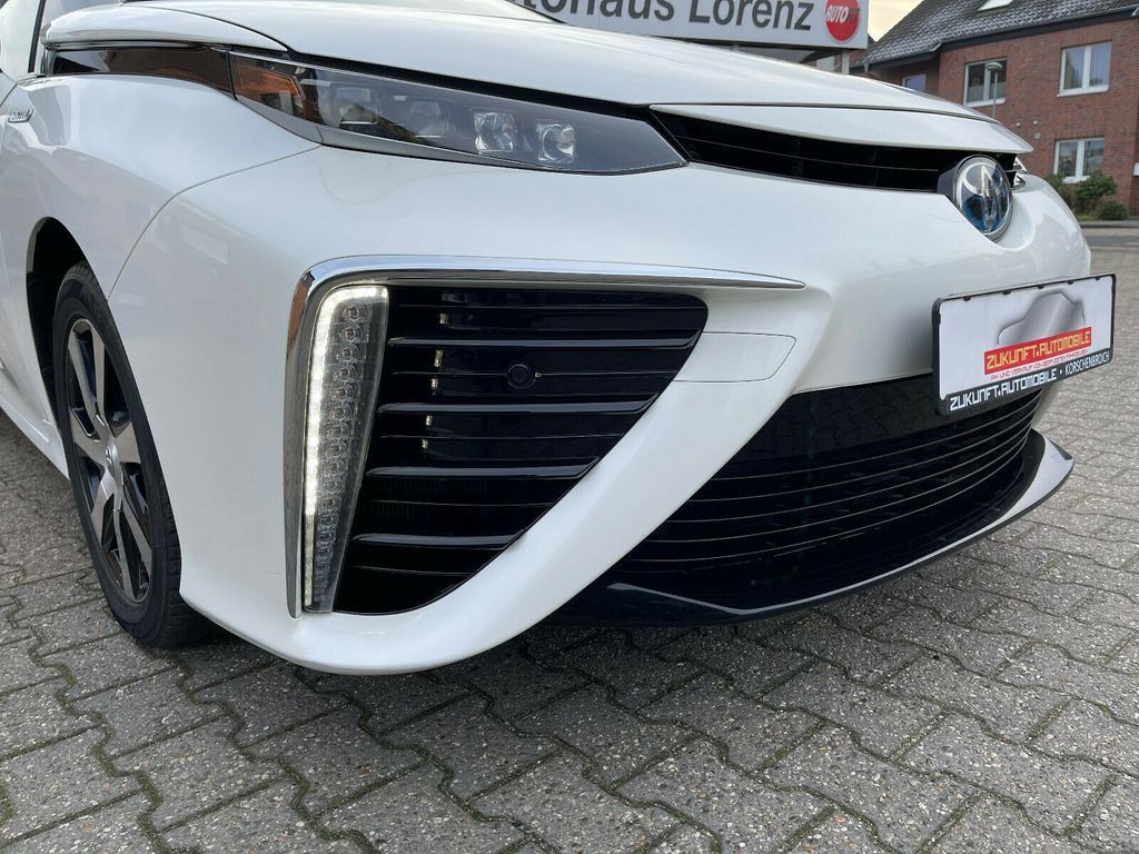 Toyota Mirai 2016