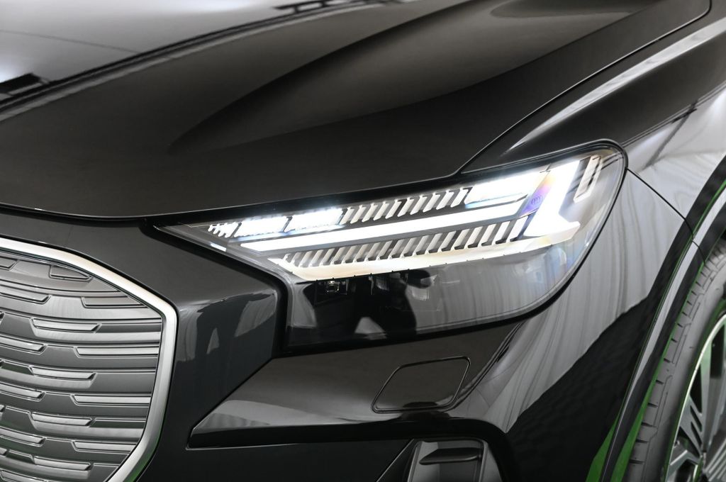 Audi Q4 e-tron 2025