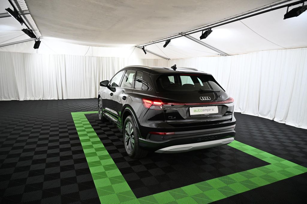 Audi Q4 e-tron 2025
