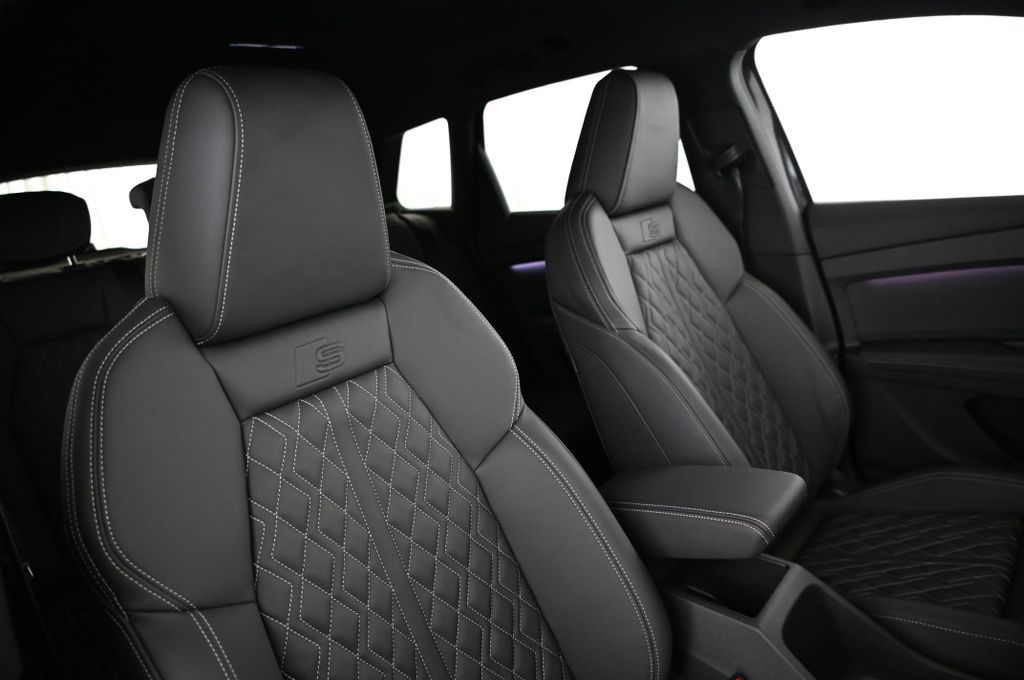 Audi Q4 e-tron 2025