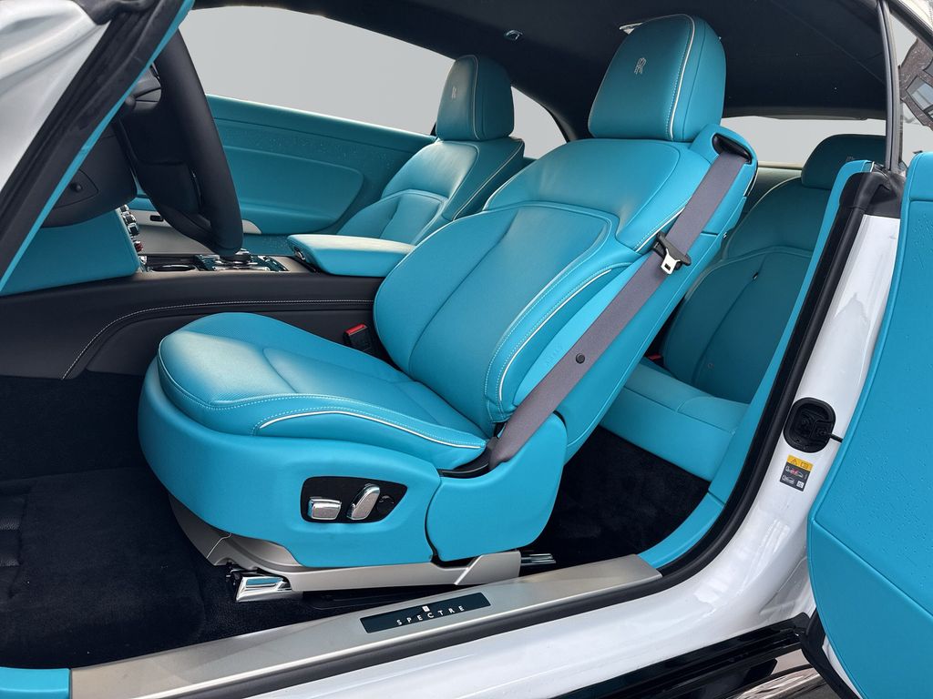 Rolls-Royce Spectre 2025