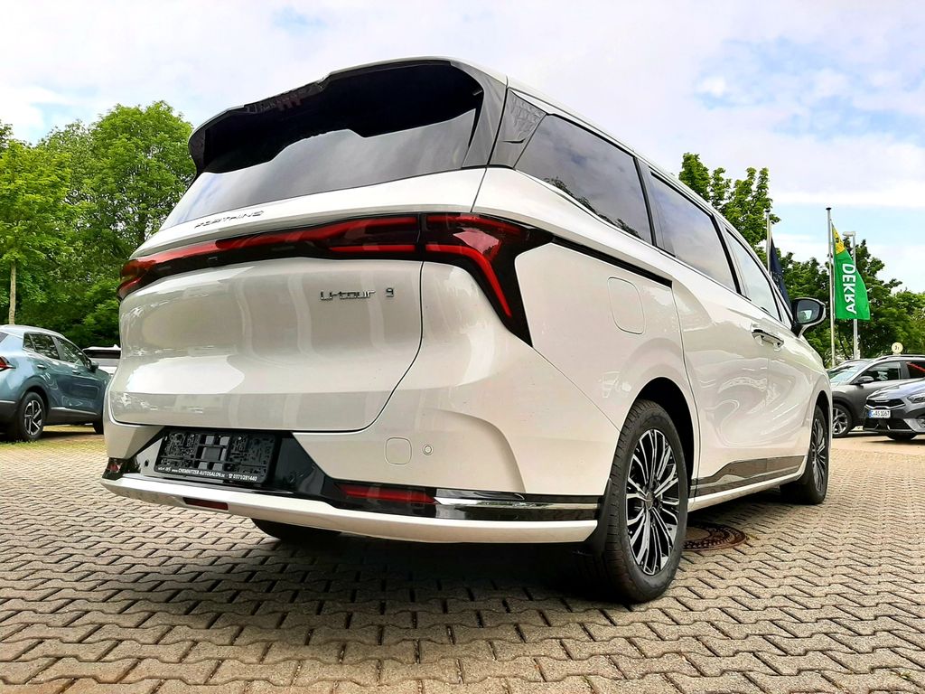 DFSK Forthing 9 2025