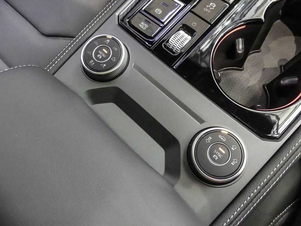 Volkswagen Touareg 2025