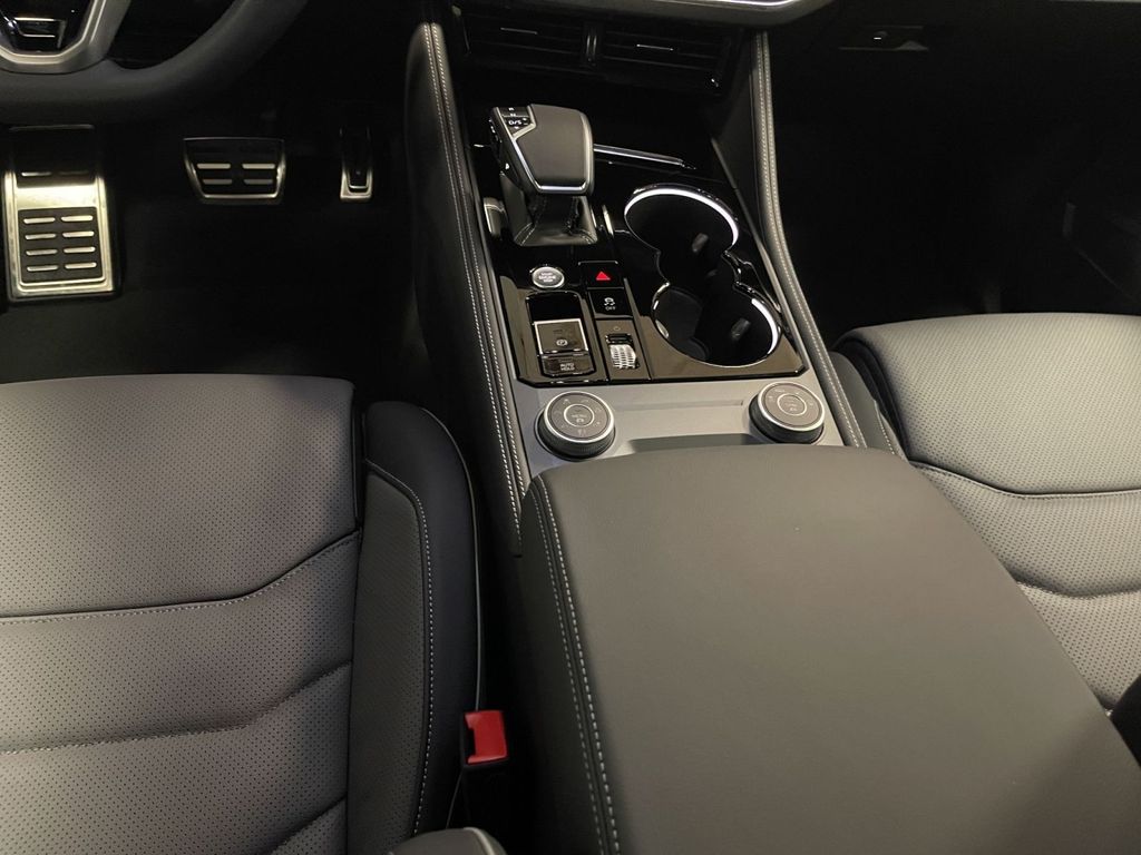 Volkswagen Touareg 2025