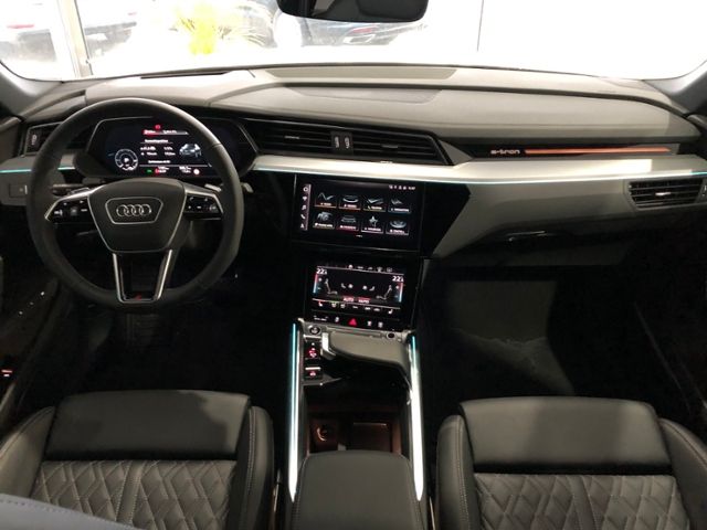 Audi e-tron 2022