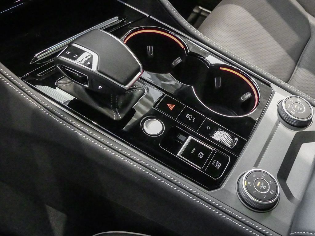 Volkswagen Touareg 2025