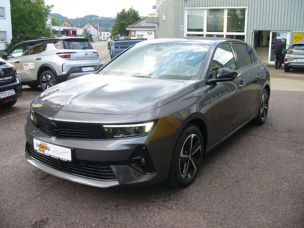 Opel Astra 2024