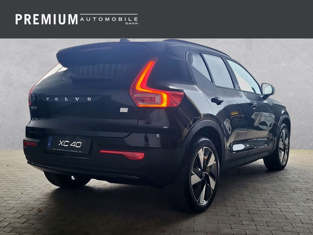 Volvo XC40 2025