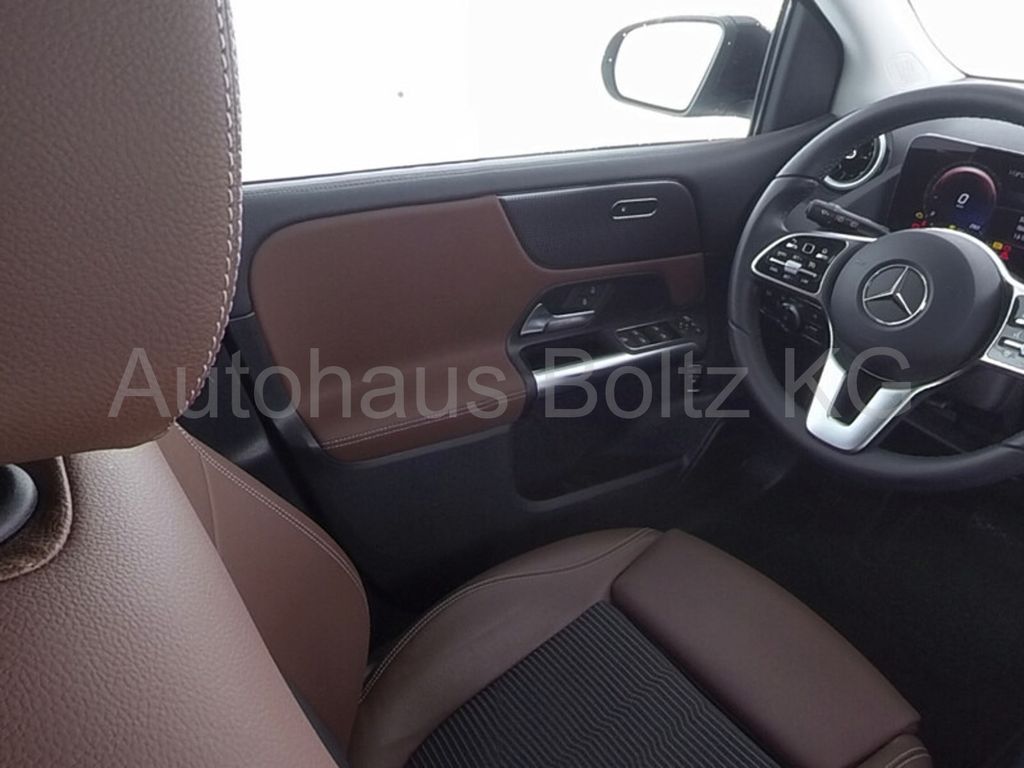 Mercedes-Benz B 250 2023