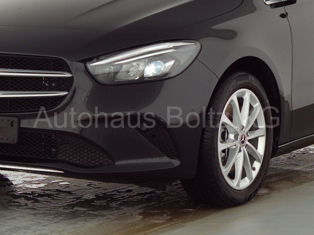 Mercedes-Benz B 250 2023