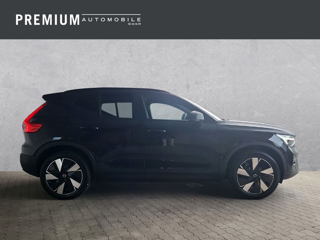 Volvo XC40 2025