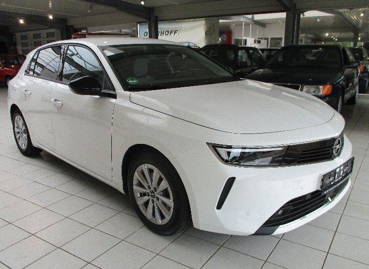 Opel Astra 2023