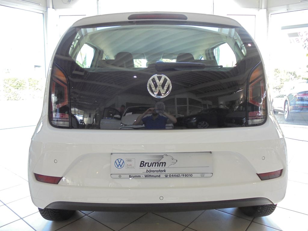 Volkswagen up! 2018