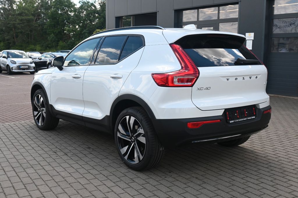 Volvo XC40 2024