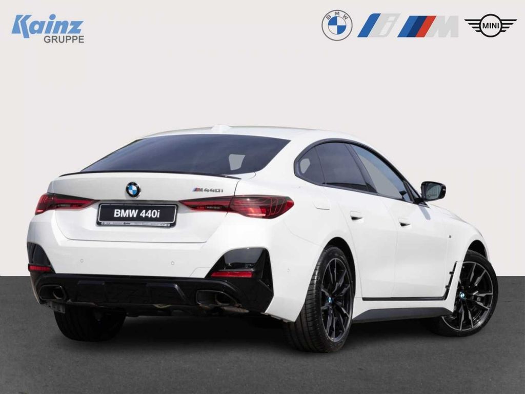 BMW M440