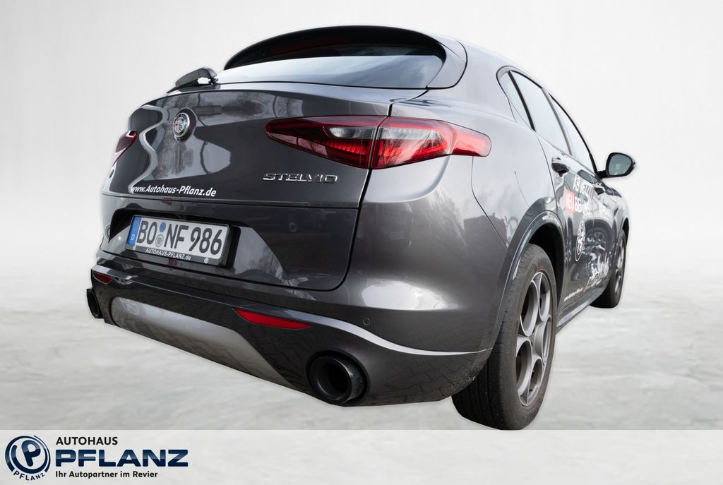 Alfa Romeo Stelvio 2023