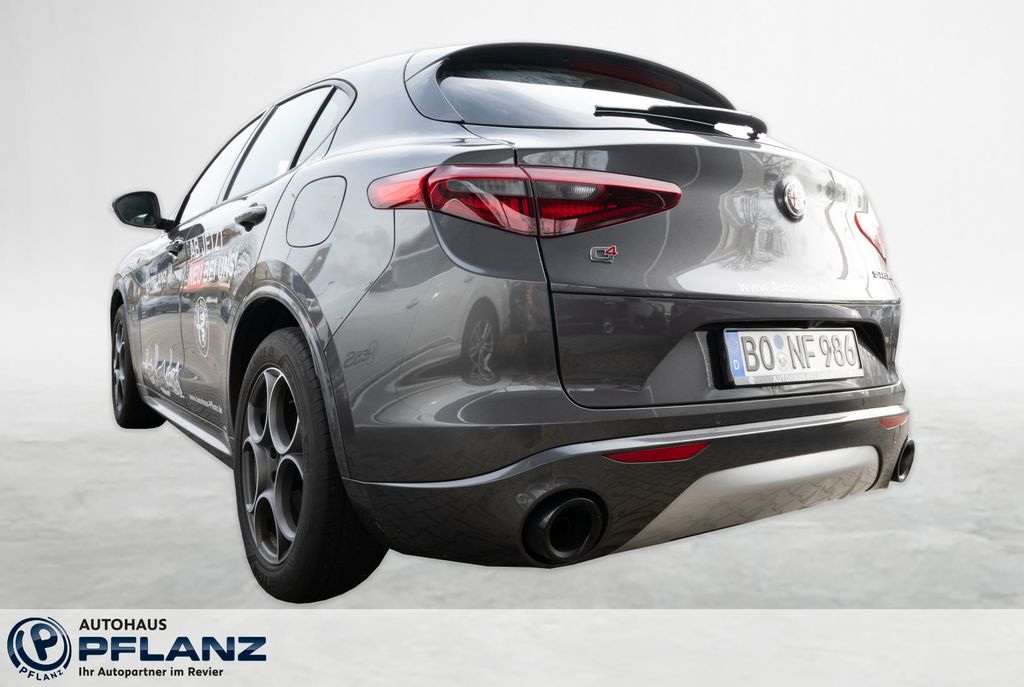Alfa Romeo Stelvio 2023
