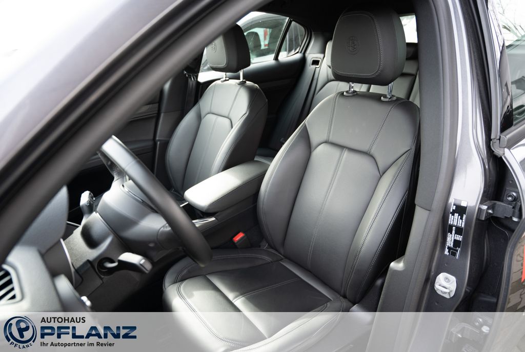 Alfa Romeo Stelvio 2023