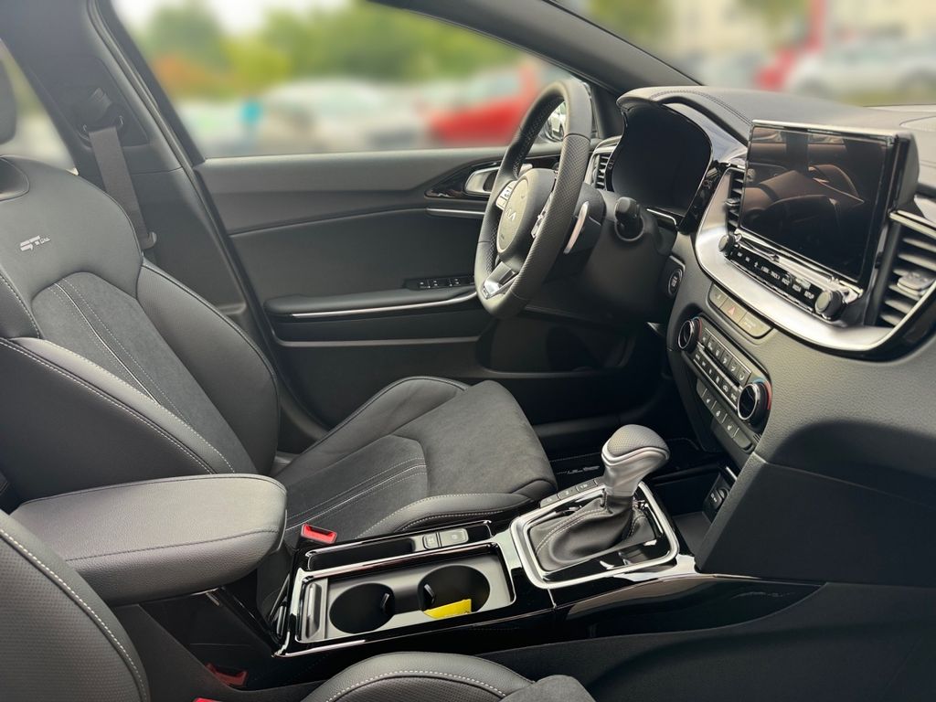 Kia pro cee'd / ProCeed 2024