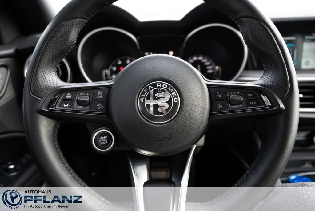 Alfa Romeo Stelvio 2023