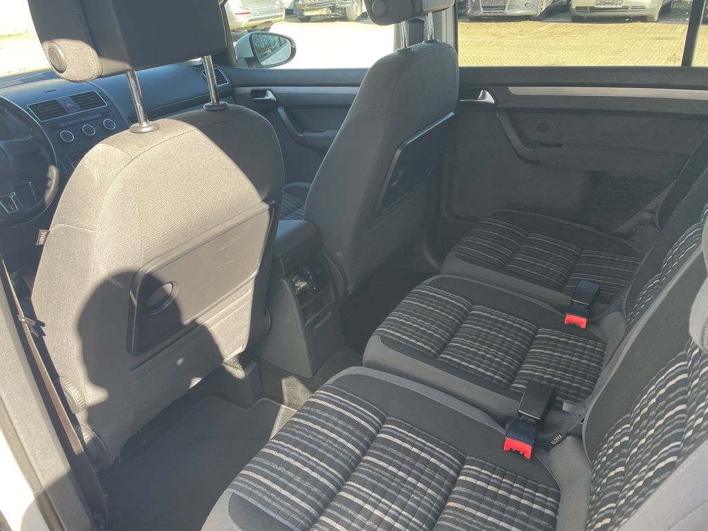 Volkswagen Touran 2013