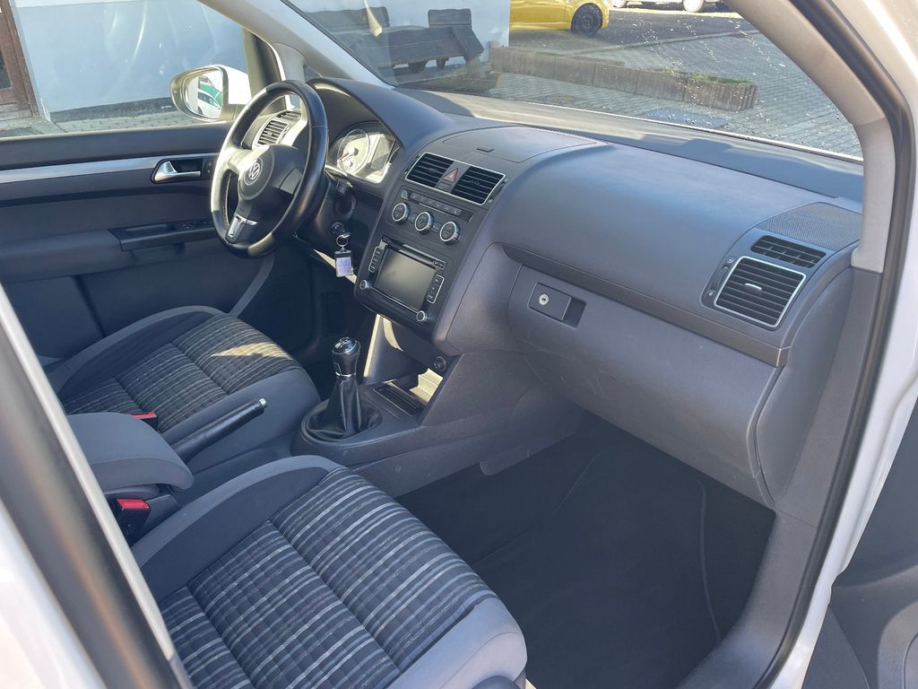 Volkswagen Touran 2013