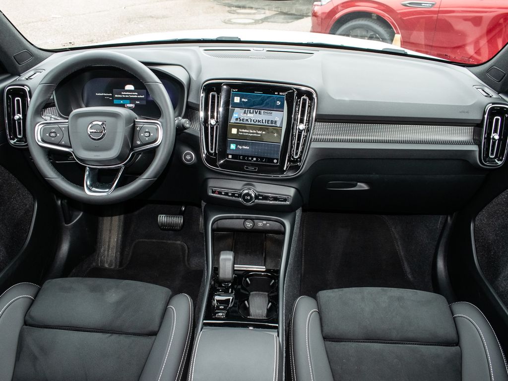 Volvo XC40 2023