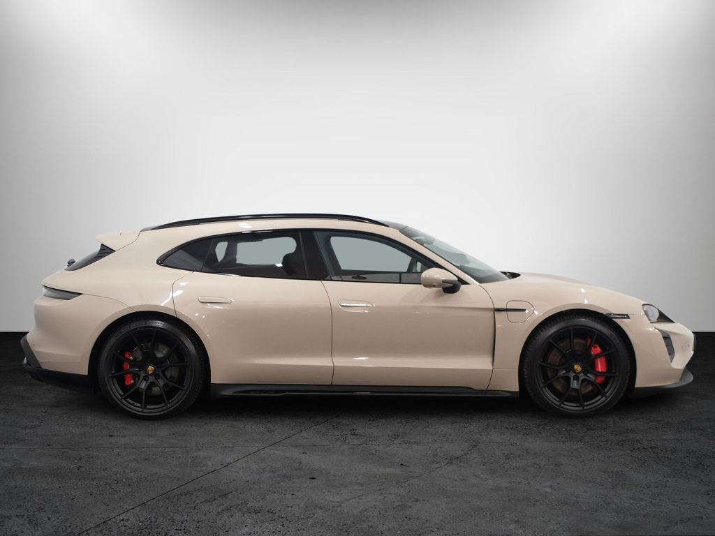 Porsche Taycan 2023