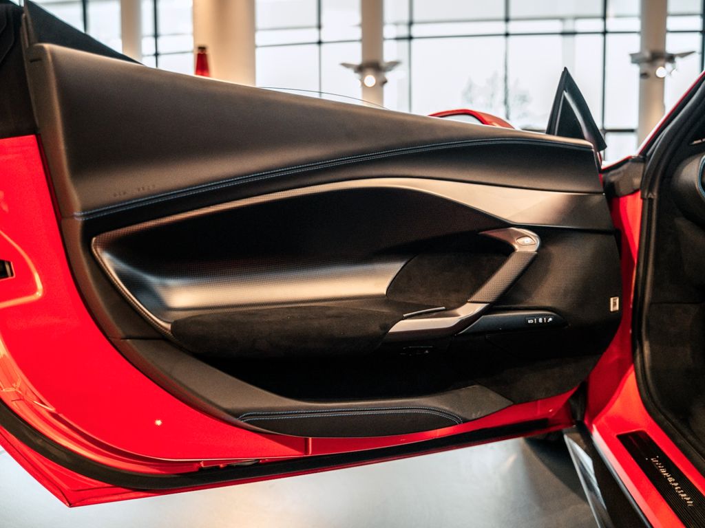 Ferrari 296 GTS 2022