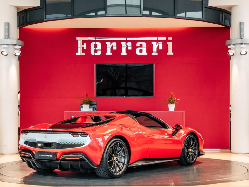 Ferrari 296 GTS 2022