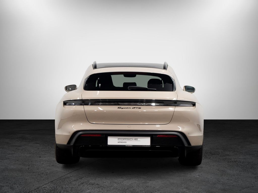 Porsche Taycan 2023