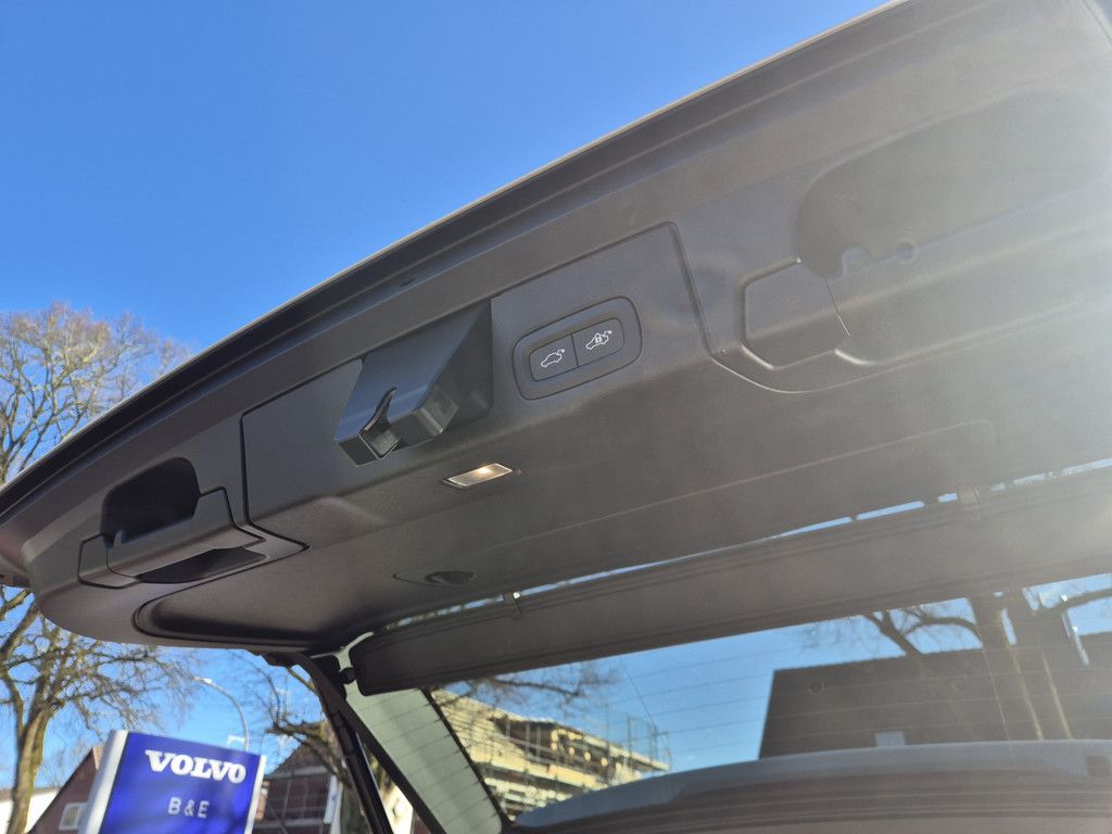 Volvo XC60 2025