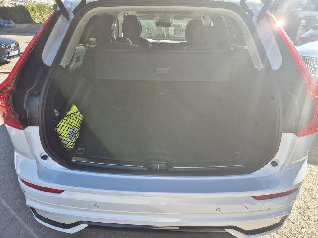 Volvo XC60 2025