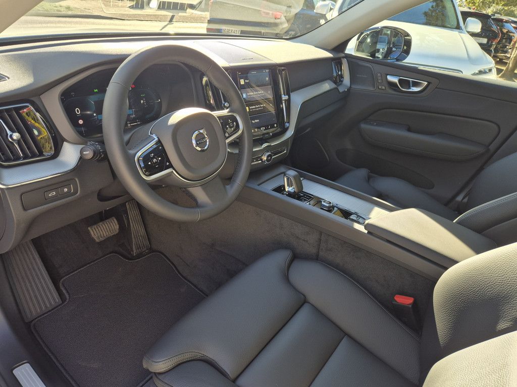 Volvo XC60 2025