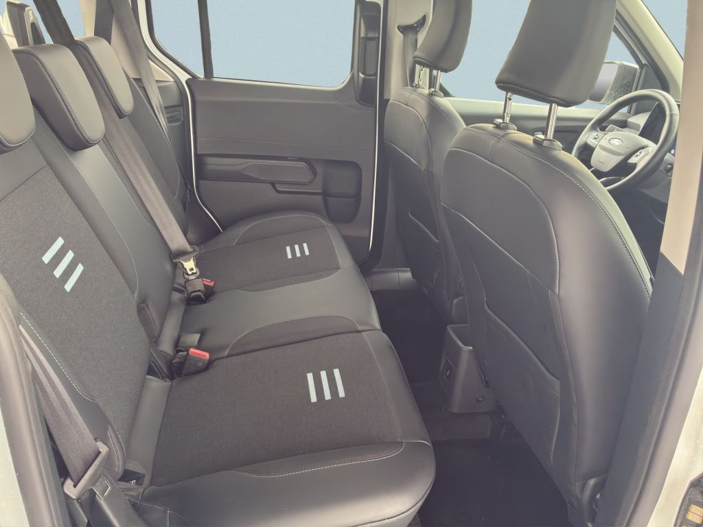 Ford Tourneo Courier 2025