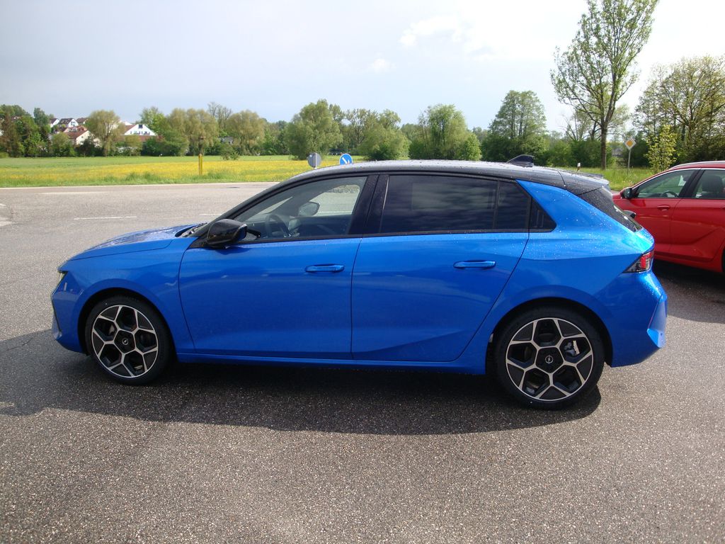 Opel Astra 2023