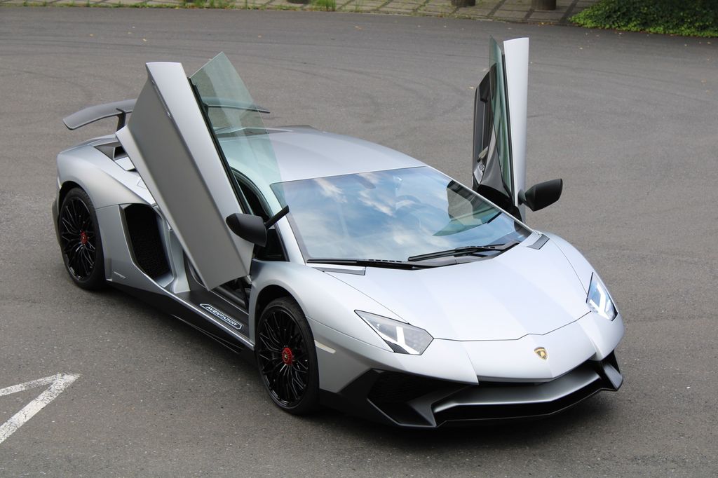 Lamborghini Aventador 2015
