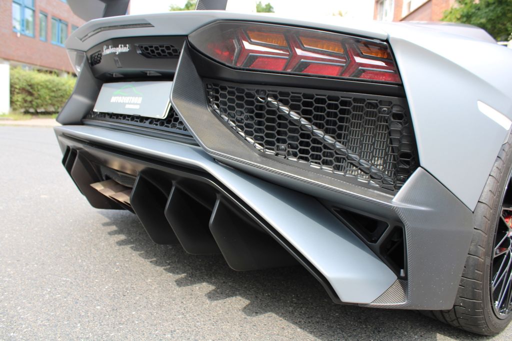 Lamborghini Aventador 2015