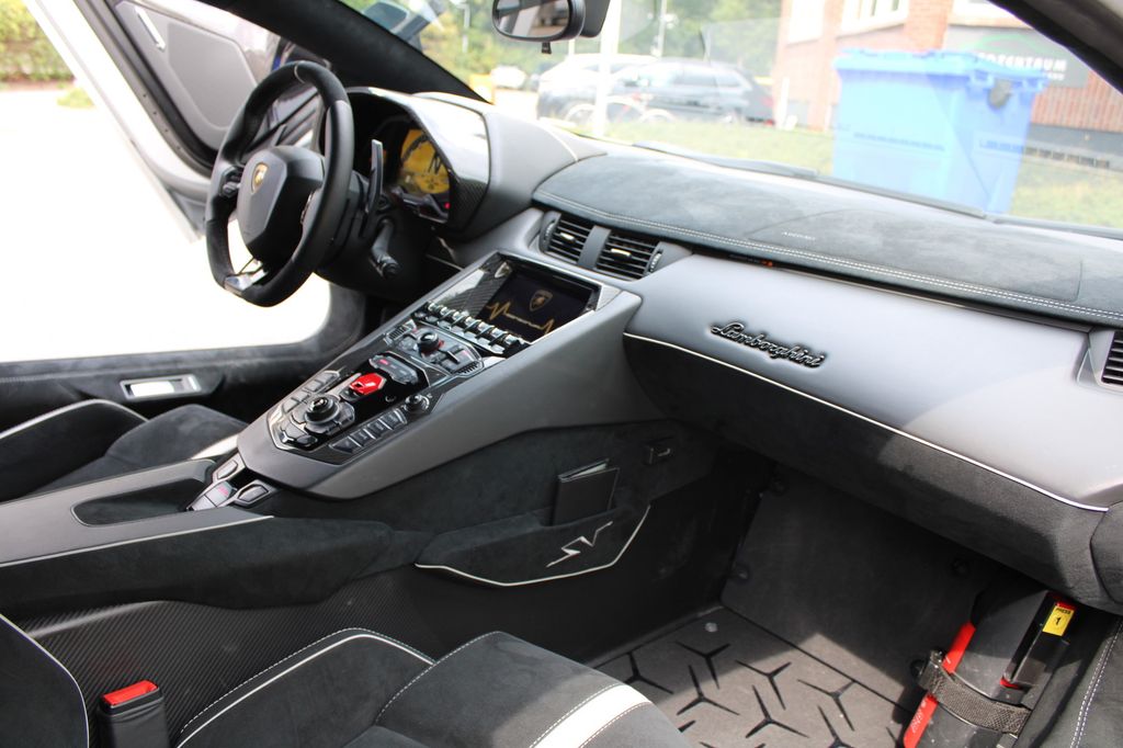 Lamborghini Aventador 2015