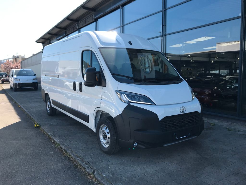 Toyota Proace Max 2024